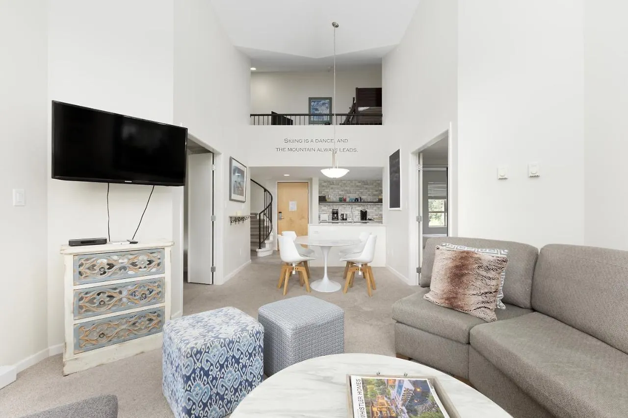 Tyndall Stone Lodge By Cozystay Signature Whistler 0*,
