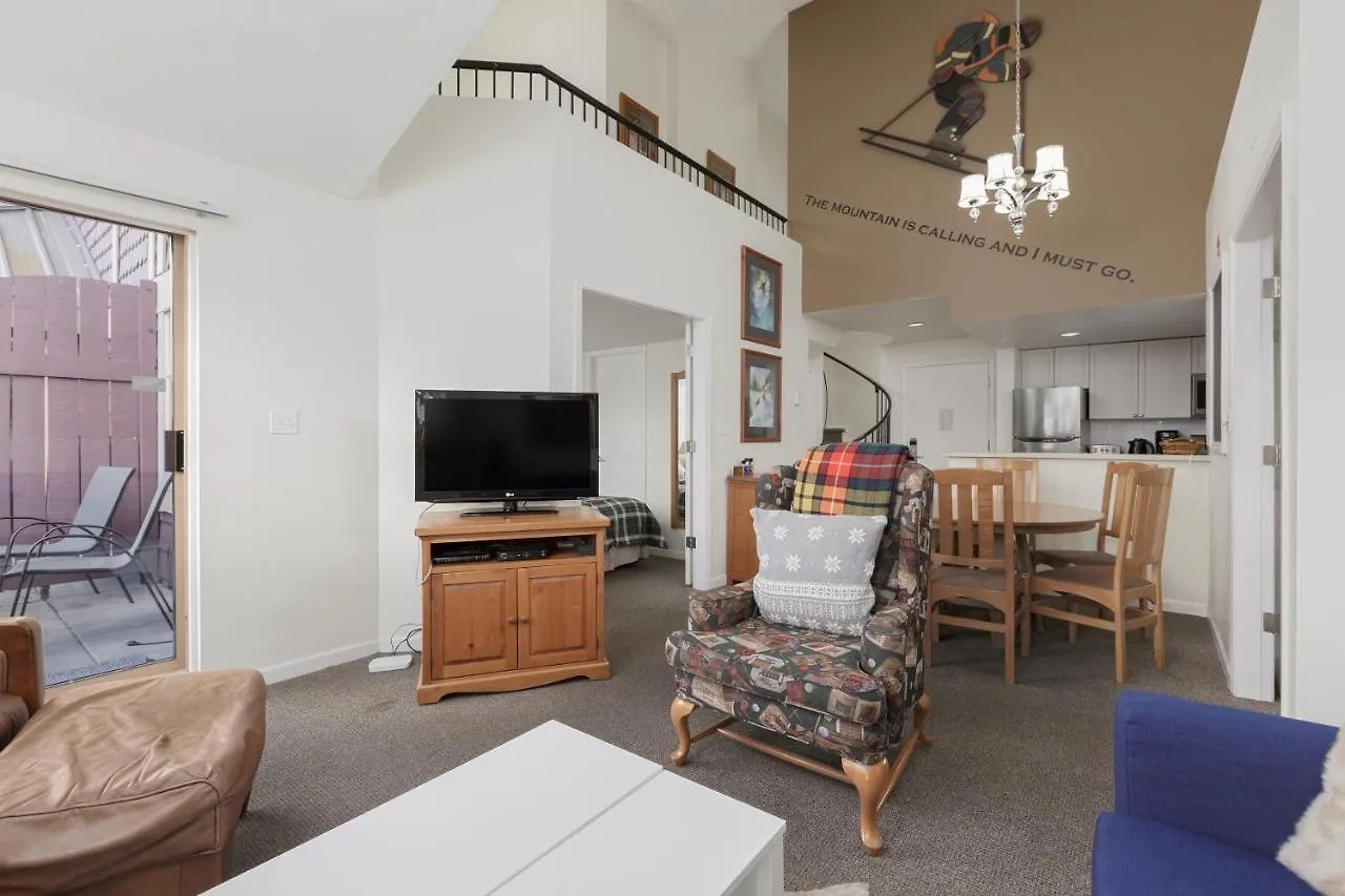 Tyndall Stone Lodge By Cozystay Signature Whistler 0*,