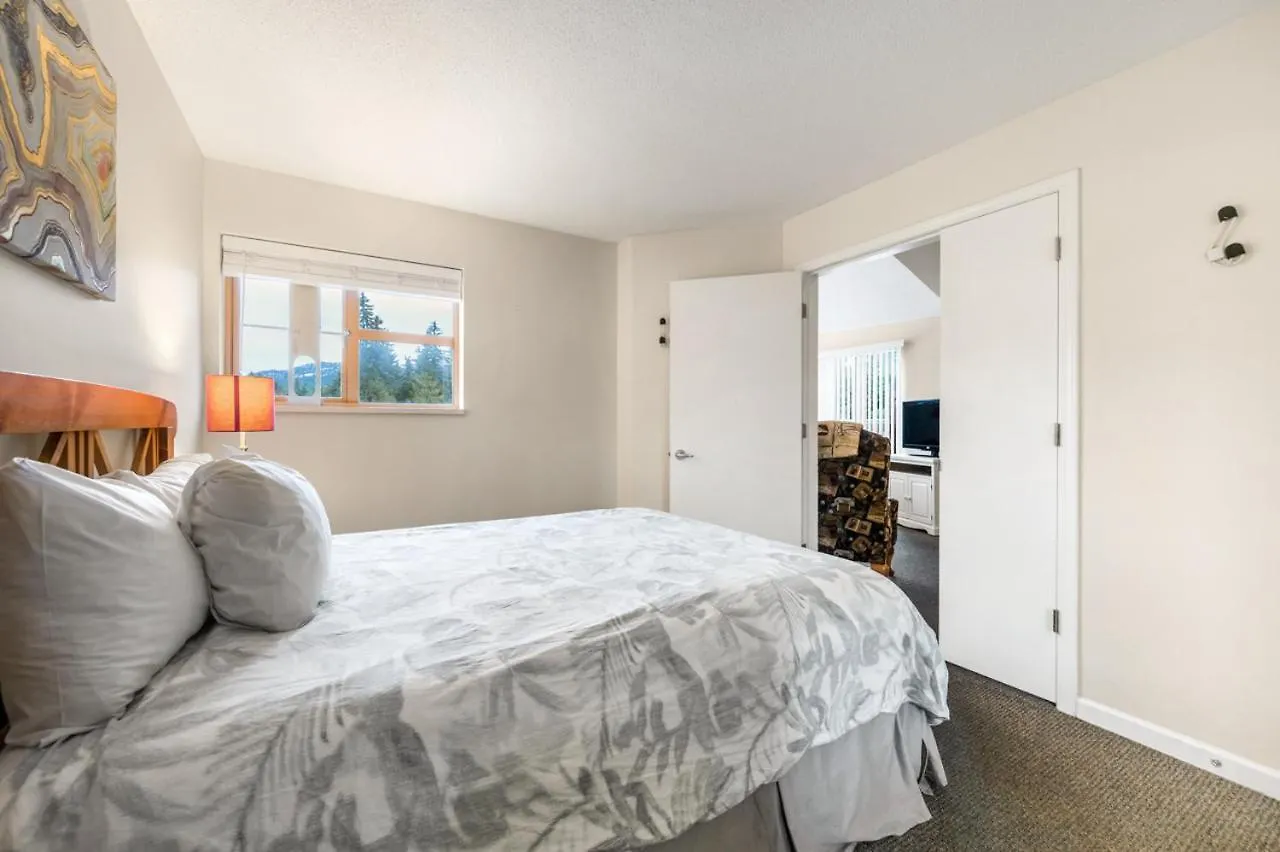 Holiday home Tyndall Stone Lodge By Cozystay Signature Whistler
