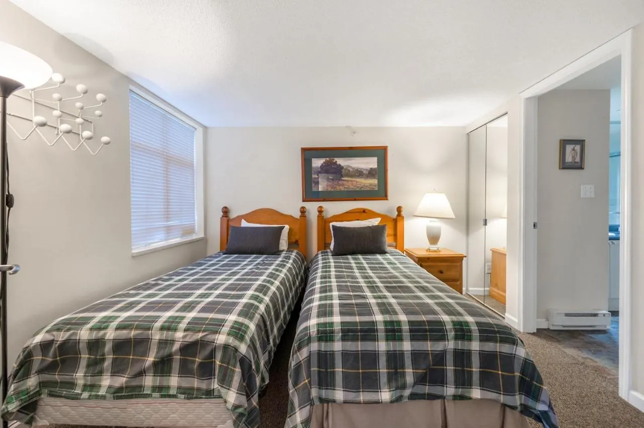 Tyndall Stone Lodge By Cozystay Signature Whistler 0*,