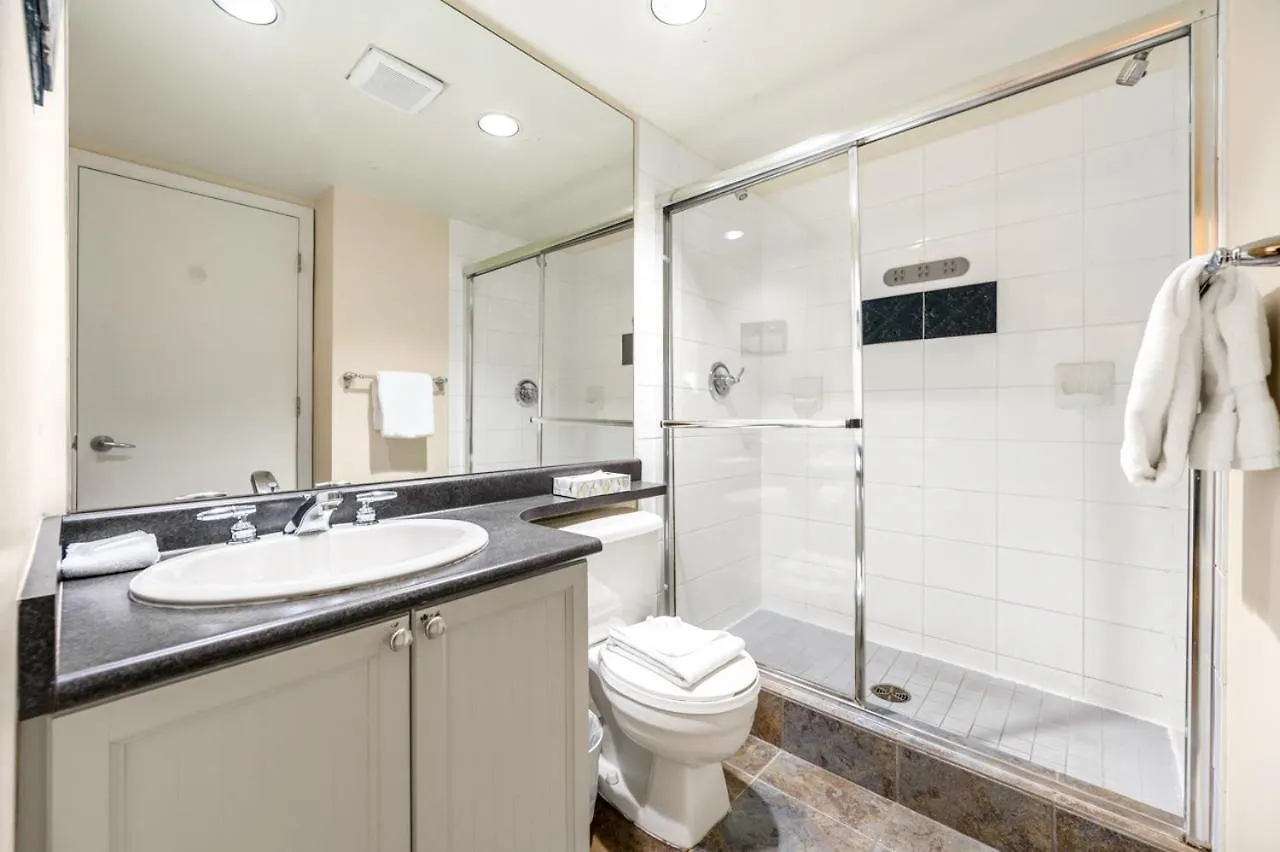 Tyndall Stone Lodge By Cozystay Signature Whistler 0*,  Canada