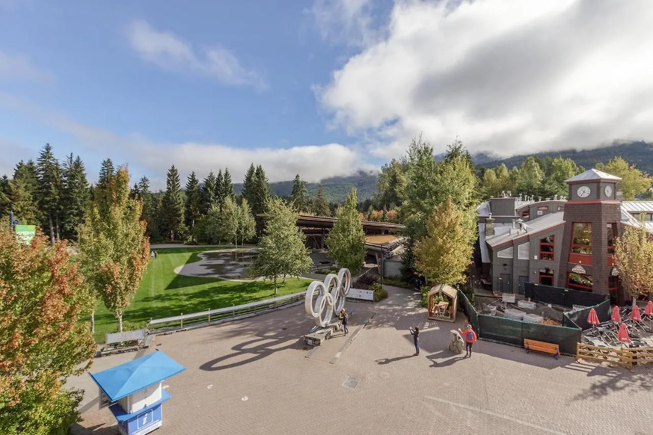 Tyndall Stone Lodge By Cozystay Signature Whistler 0*,  Canada