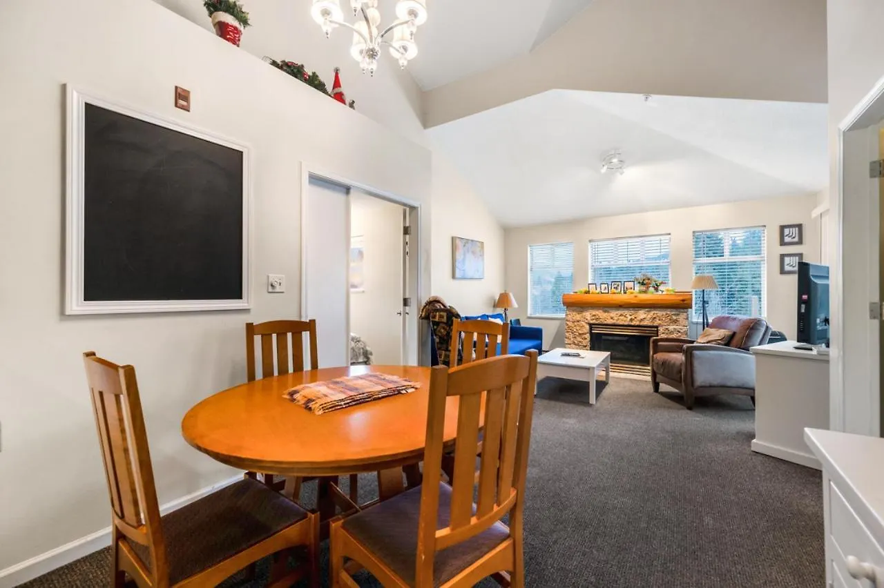 Tyndall Stone Lodge By Cozystay Signature Whistler Holiday home